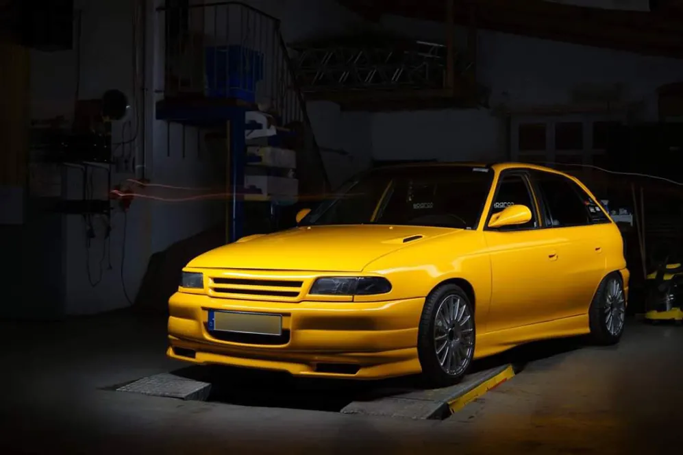 Opel Astra F;tuning, Opel Astra F (Honeybee) – Sandy &eacute;s Torsten E.